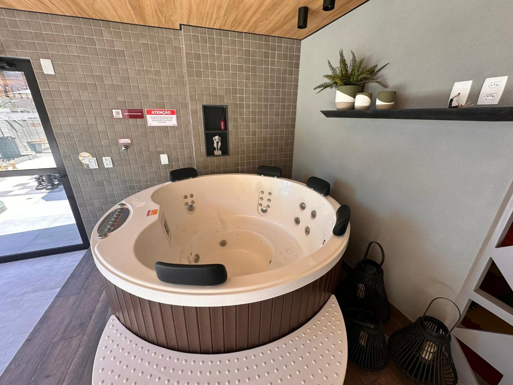Apartamento Design Lions Ap1105 A 350 M Da De Pajucara